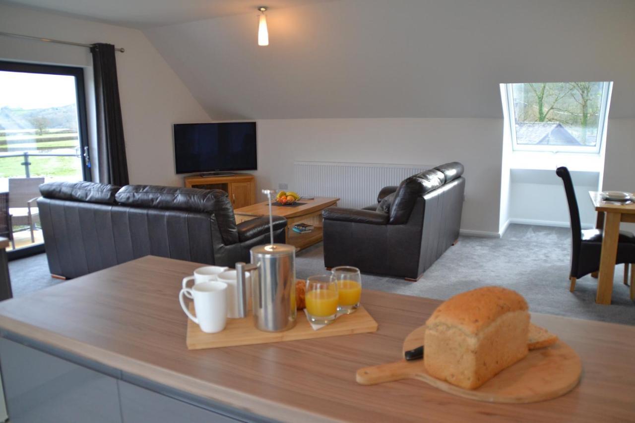 Gerycastell Luxury Holiday Apartment With Stunning Views & Ev Station Point Carmarthen Exterior photo